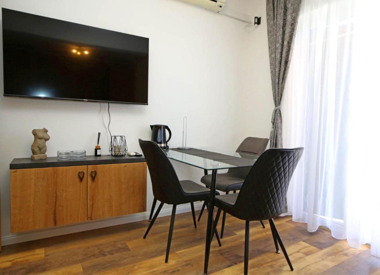 לוזובאק Apartmani Krka Rooms מראה חיצוני תמונה