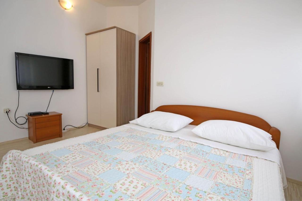 לוזובאק Apartmani Krka Rooms מראה חיצוני תמונה