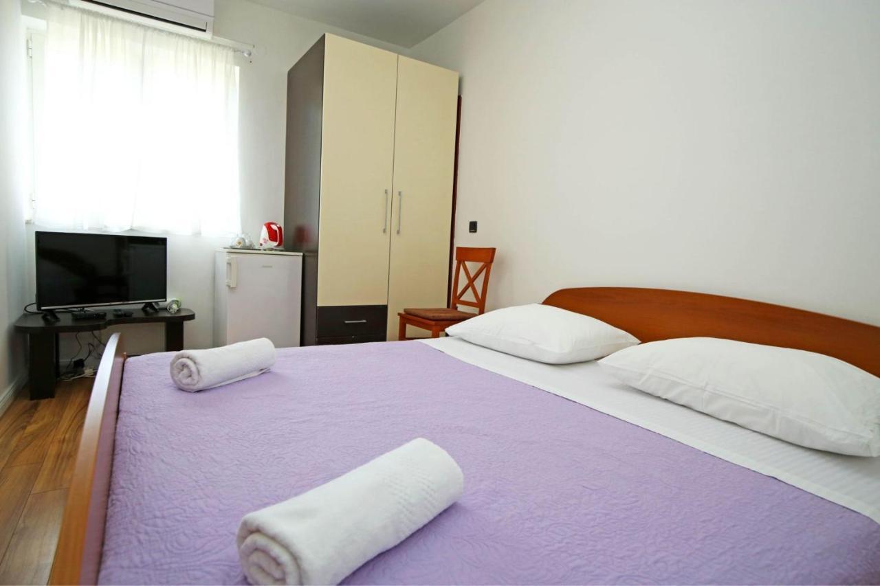 לוזובאק Apartmani Krka Rooms מראה חיצוני תמונה