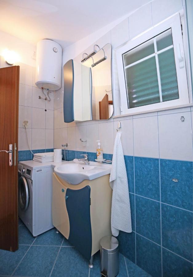 לוזובאק Apartmani Krka Rooms מראה חיצוני תמונה